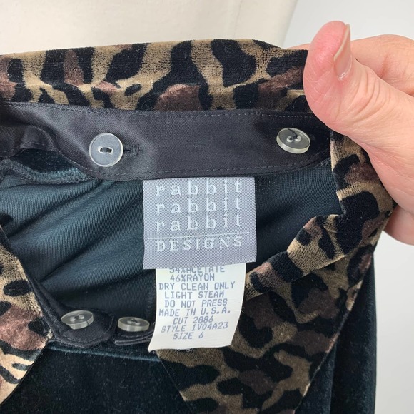 VINTAGE Rabbit Designs Black Velvet Dress Leopard Collar Cuffs 90s Retro - 6 - Picture 4 of 8